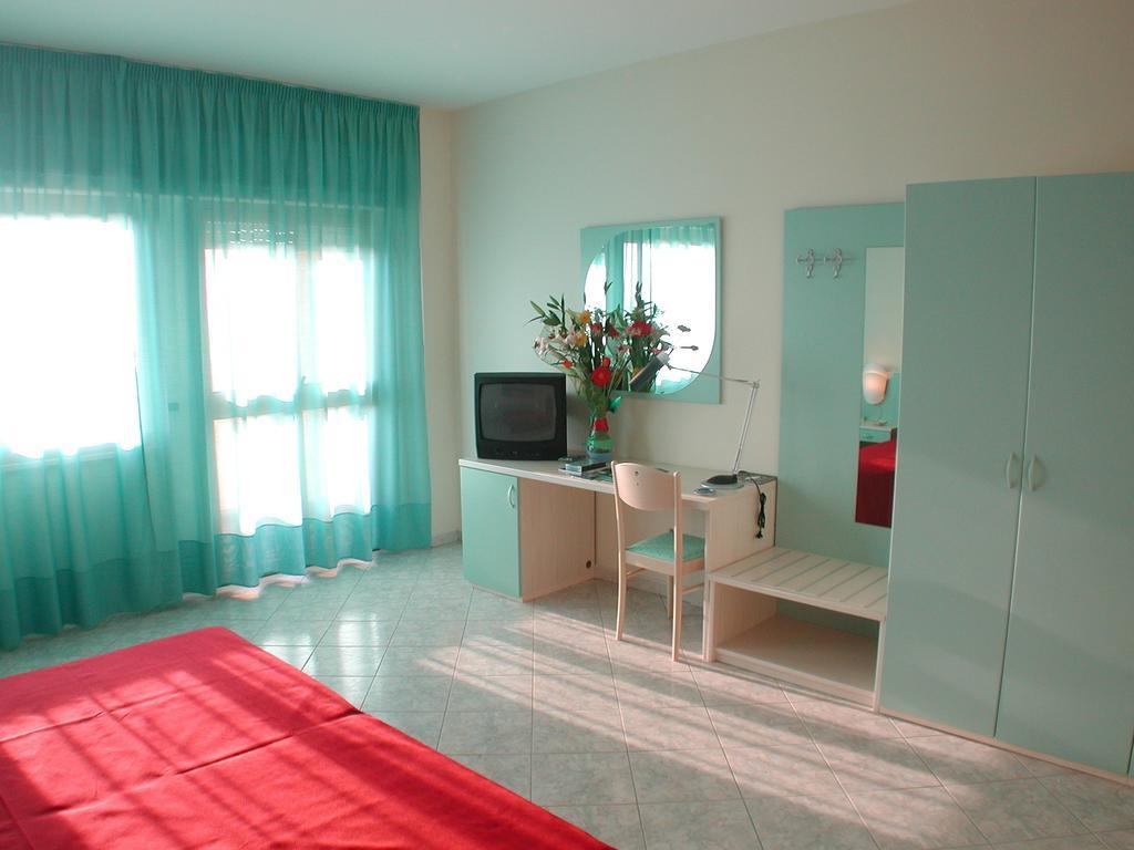 Cliffs Hotel Joppolo 客房 照片